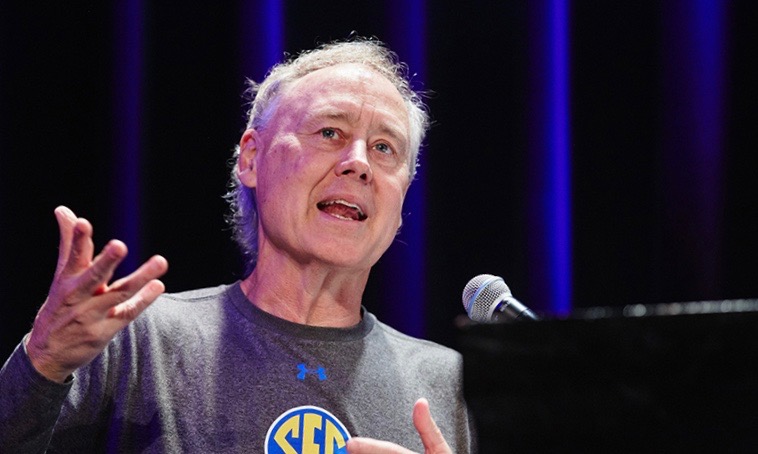 Photograph of Bruce Hornsby